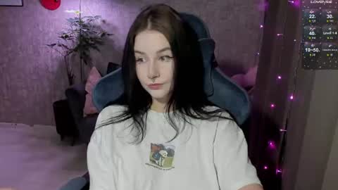 Lina online show from 06-29-26, 04:51