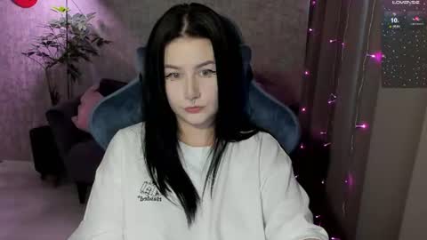 Lina online show from 08-01-26, 03:39