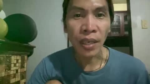 Snapshot of lingkure_69ts chatting on 12-18-24, 07:41 weng bustamante online show from 12-18-24, 07:41