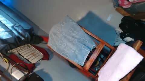 Snapshot of lingkure_69ts chatting on 01-24-25, 12:52 weng bustamante online show from 01-24-25, 12:52