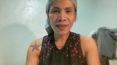 Snapshot of lingkure_69ts chatting on 02-17-25, 10:18 weng bustamante online show from 02-17-25, 10:18