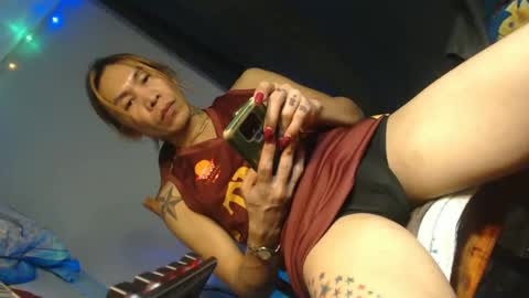Snapshot of lingkure_69ts chatting on 03-07-25, 02:12 weng bustamante online show from 03-07-25, 02:12
