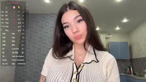Lira online show from 07-21-26, 09:28