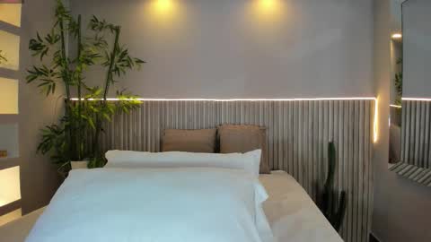 Snapshot of linnaevanson chatting on 11-01-25, 04:14 Linna online show from 11-01-25, 04:14