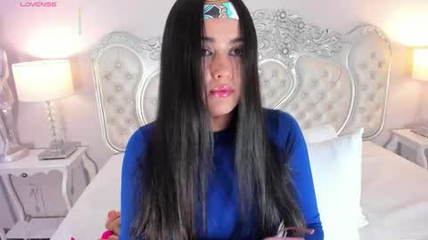 Snapshot of linnaevanson chatting on 11-06-25, 04:24 Linna online show from 11-06-25, 04:24