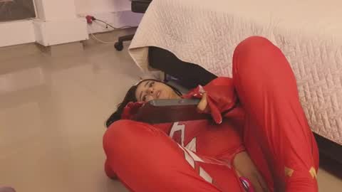 Snapshot of linoshka_1 chatting on 09-18-25, 09:39 Luciana online show from 09-18-25, 09:39