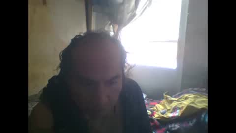 Snapshot of linseyyy chatting on 01-19-25, 06:53 belledelfyyy online show from 01-19-25, 06:53