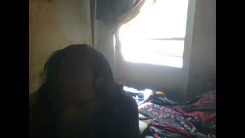 Snapshot of linseyyy chatting on 02-02-25, 06:53 belledelfyyy online show from 02-02-25, 06:53