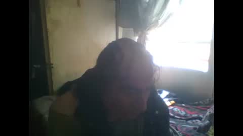 Snapshot of linseyyy chatting on 02-08-25, 07:16 belledelfyyy online show from 02-08-25, 07:16