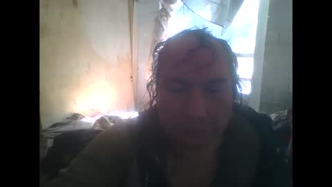 Snapshot of linseyyy chatting on 11-15-25, 07:32 belledelfyyy online show from 11-15-25, 07:32