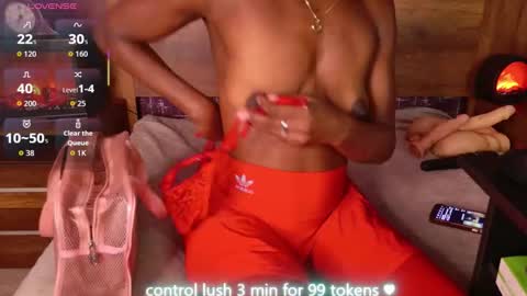 Snapshot of linsy_adams_ chatting on 02-23-26, 04:26 LINSY online show from 02-23-26, 04:26