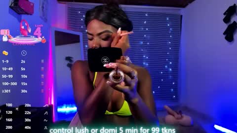 Snapshot of linsyadams chatting on 11-06-25, 10:54 online show from 11-06-25, 10:54