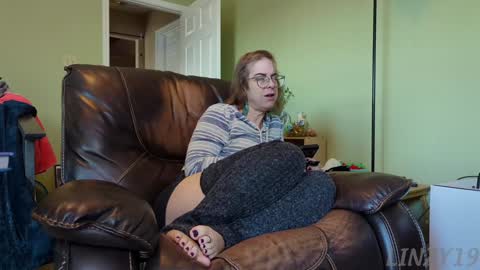 Snapshot of linzy19 chatting on 01-12-25, 03:57 Linzy19 online show from 01-12-25, 03:57