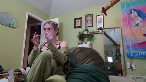 Snapshot of linzy19 chatting on 01-06-26, 10:41 Linzy19 online show from 01-06-26, 10:41