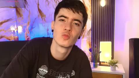 Lio online show from 05-04-26, 03:24