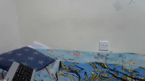 lionesss_ online show from 09-22-25, 07:43