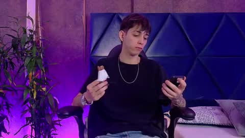 LION FOSTER online show from 02-10-26, 10:25