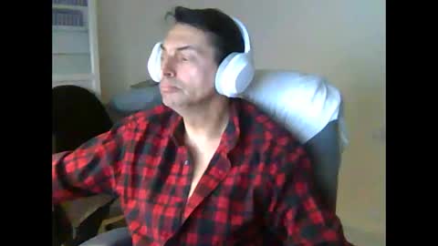 Snapshot of liongr69 chatting on 02-06-25, 08:07 liongr69 online show from 02-06-25, 08:07