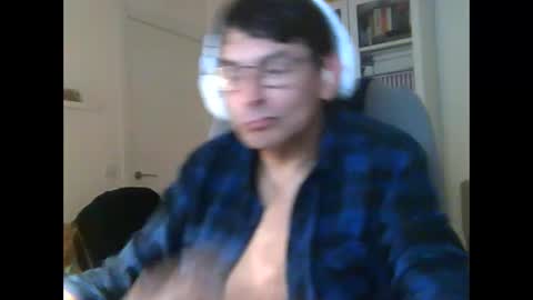 Snapshot of liongr69 chatting on 02-08-26, 10:35 liongr69 online show from 02-08-26, 10:35