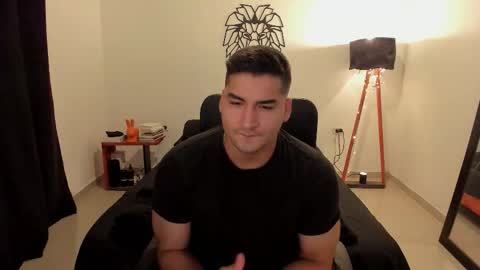 Lion online show from 01-14-26, 01:11