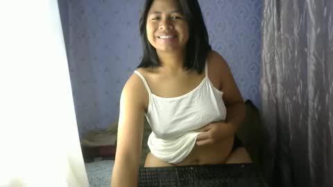 Snapshot of liora_selenex chatting on 11-04-25, 04:00 Liora selenex online show from 11-04-25, 04:00