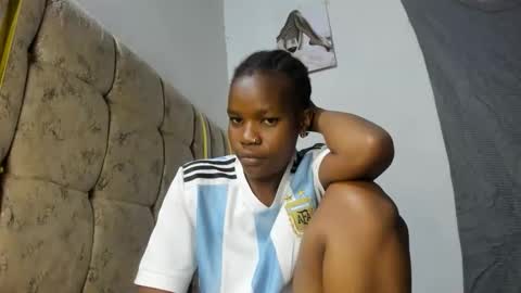 Snapshot of liorah chatting on 10-16-25, 08:54 liorah online show from 10-16-25, 08:54