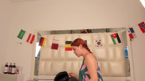 Snapshot of liorah_wolf chatting on 07-01-26, 07:46 Liorah wolf online show from 07-01-26, 07:46