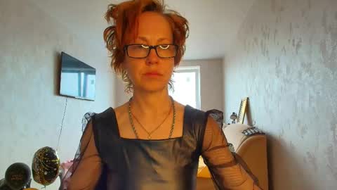 Liora Weiss online show from 05-19-26, 07:26
