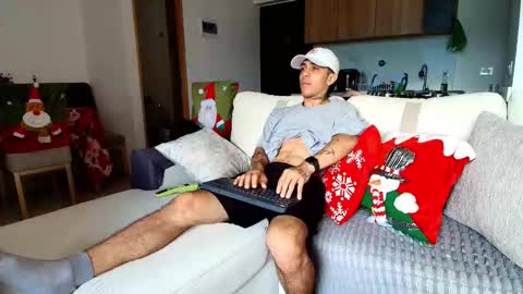 Lior Vante online show from 12-19-25, 05:53