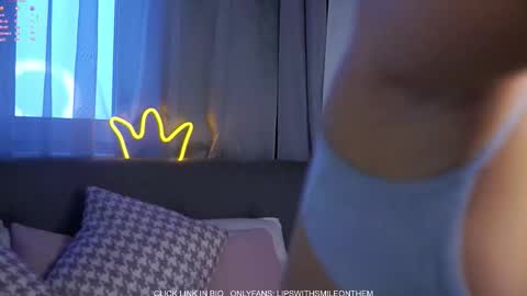 Amelia online show from 12-21-25, 03:02