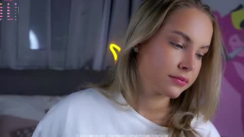 Amelia online show from 01-08-26, 01:19