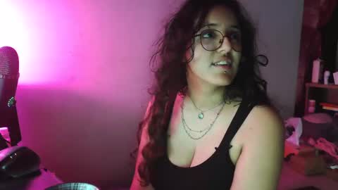 Snapshot of lirabosa chatting on 12-03-24, 03:33 Lira online show from 12-03-24, 03:33