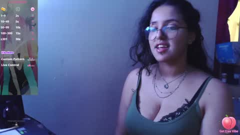 Snapshot of lirabosa chatting on 12-11-24, 11:32 Lira online show from 12-11-24, 11:32