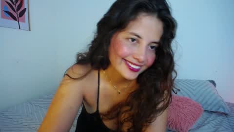 Snapshot of lirio05 chatting on 01-06-25, 09:22 Lily see u on december 2 online show from 01-06-25, 09:22