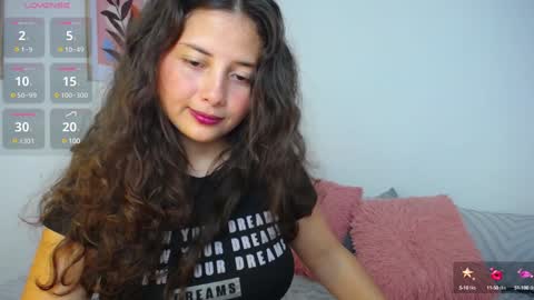 Snapshot of lirio05 chatting on 01-18-25, 09:34 Lily see u on december 2 online show from 01-18-25, 09:34