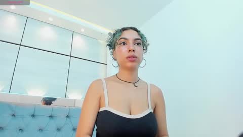  LIS ROUS  online show from 11-07-25, 03:39