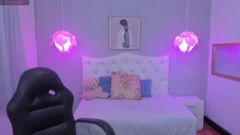 Lisa online show from 02-21-25, 06:48