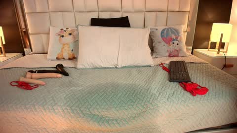 Lisa online show from 01-30-25, 06:32