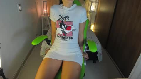 Lisa  online show from 10-17-25, 11:46