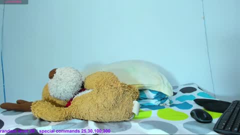 Lisa online show from 01-15-25, 07:37