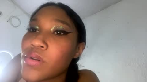 Snapshot of lisa_mahun72 chatting on 10-03-25, 05:04 Lisa online show from 10-03-25, 05:04