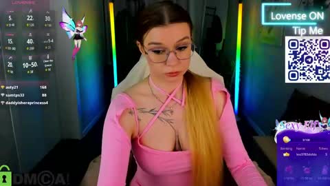 Snapshot of lisa_rabbit chatting on 06-08-26, 01:28 lisa_rabbit online show from 06-08-26, 01:28