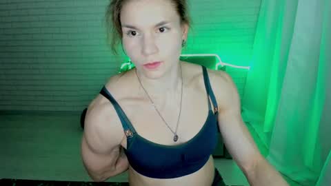 Snapshot of lisa_ree_ chatting on 01-02-25, 01:27 lisa online show from 01-02-25, 01:27