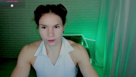 Snapshot of lisa_ree_ chatting on 01-03-25, 05:50 lisa online show from 01-03-25, 05:50