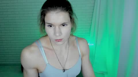 Snapshot of lisa_ree_ chatting on 01-23-25, 12:19 lisa online show from 01-23-25, 12:19