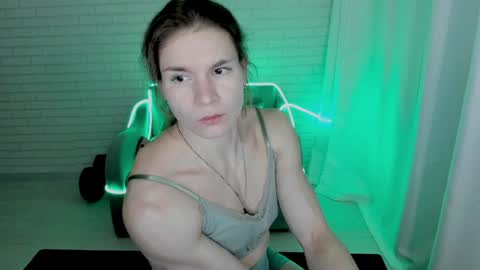 Snapshot of lisa_ree_ chatting on 01-24-25, 05:10 lisa online show from 01-24-25, 05:10