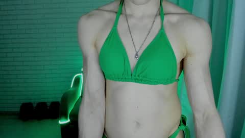 Snapshot of lisa_ree_ chatting on 02-01-25, 01:23 lisa online show from 02-01-25, 01:23