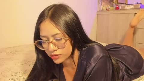 Snapshot of lisa_t08 chatting on 04-16-26, 11:51 Lisa Thompson online show from 04-16-26, 11:51
