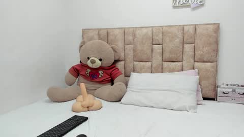 Snapshot of lisa_will chatting on 12-17-24, 09:38 lisa will online show from 12-17-24, 09:38