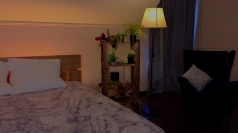 lisaaaliss online show from 06-23-26, 11:08